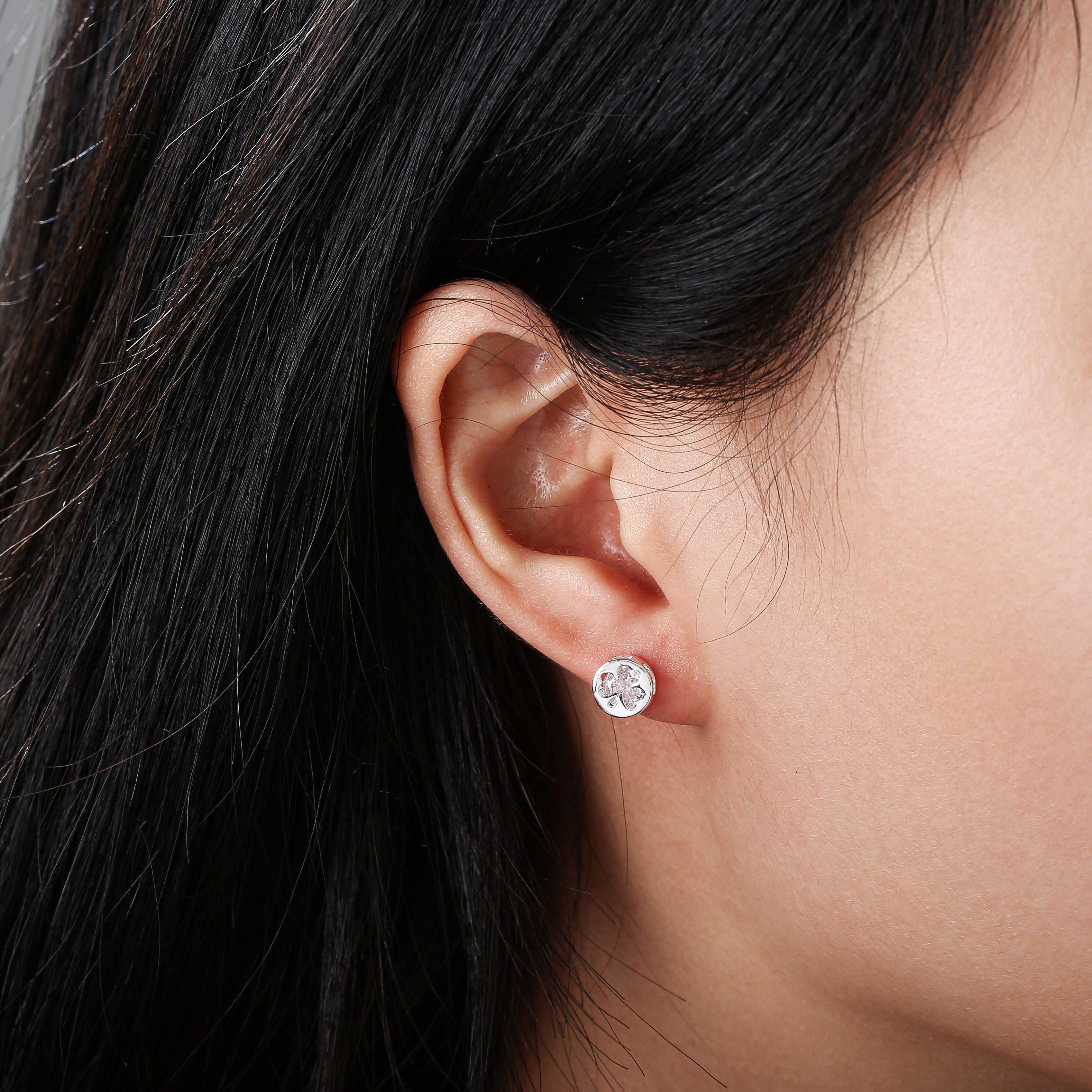Grá Collection Silver Plated Cubic Zirconia Clover Design In Circle Earrings