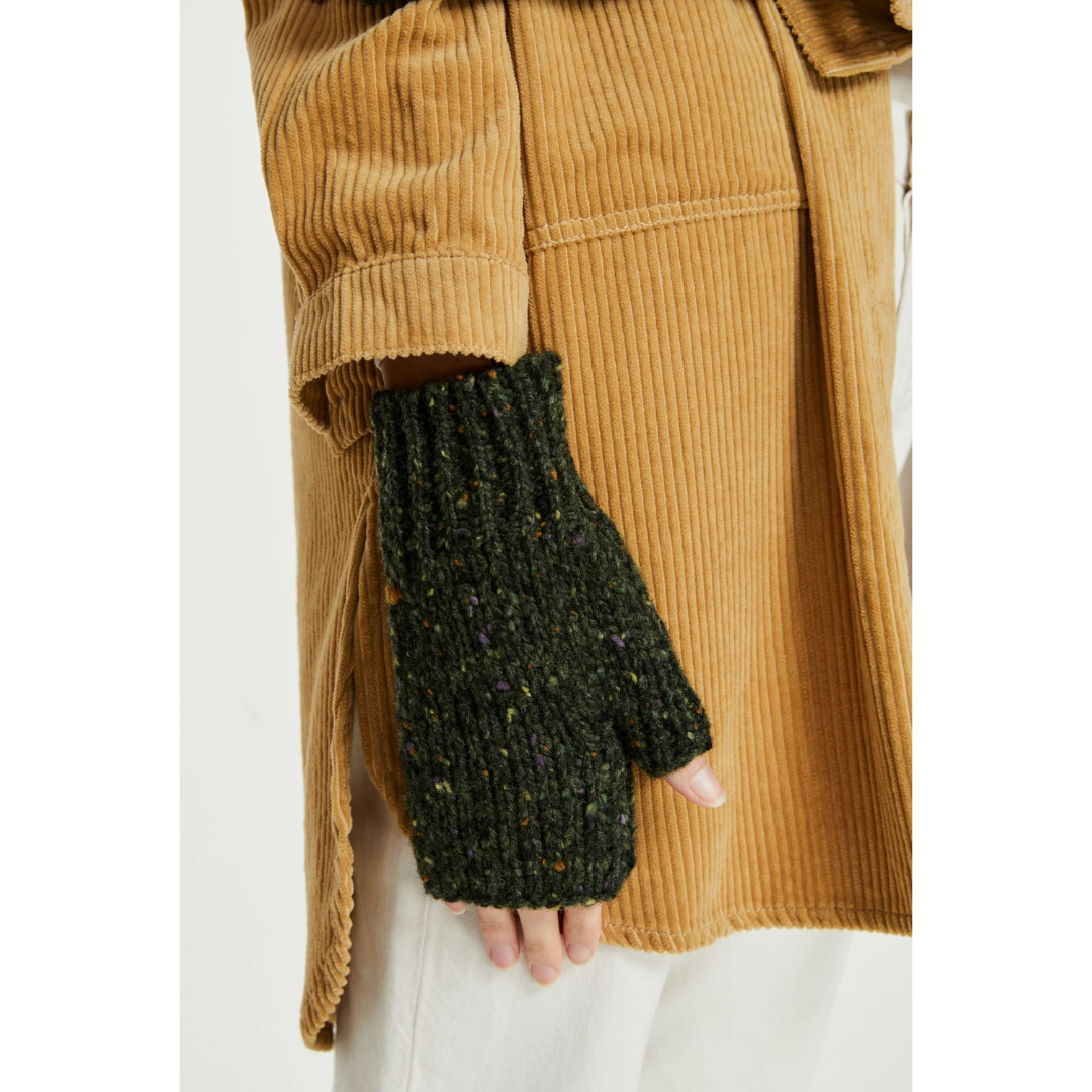 Ladies Nepped Wool Army Green Fingerless Mittens