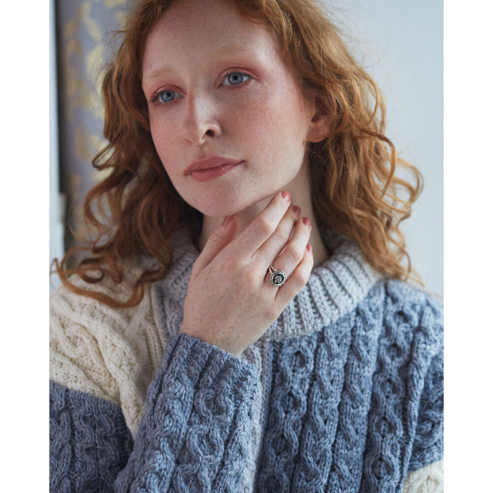 Hallmarked Sterling Silver Marcasite Connemara Marble Shamrock Embedded Ring