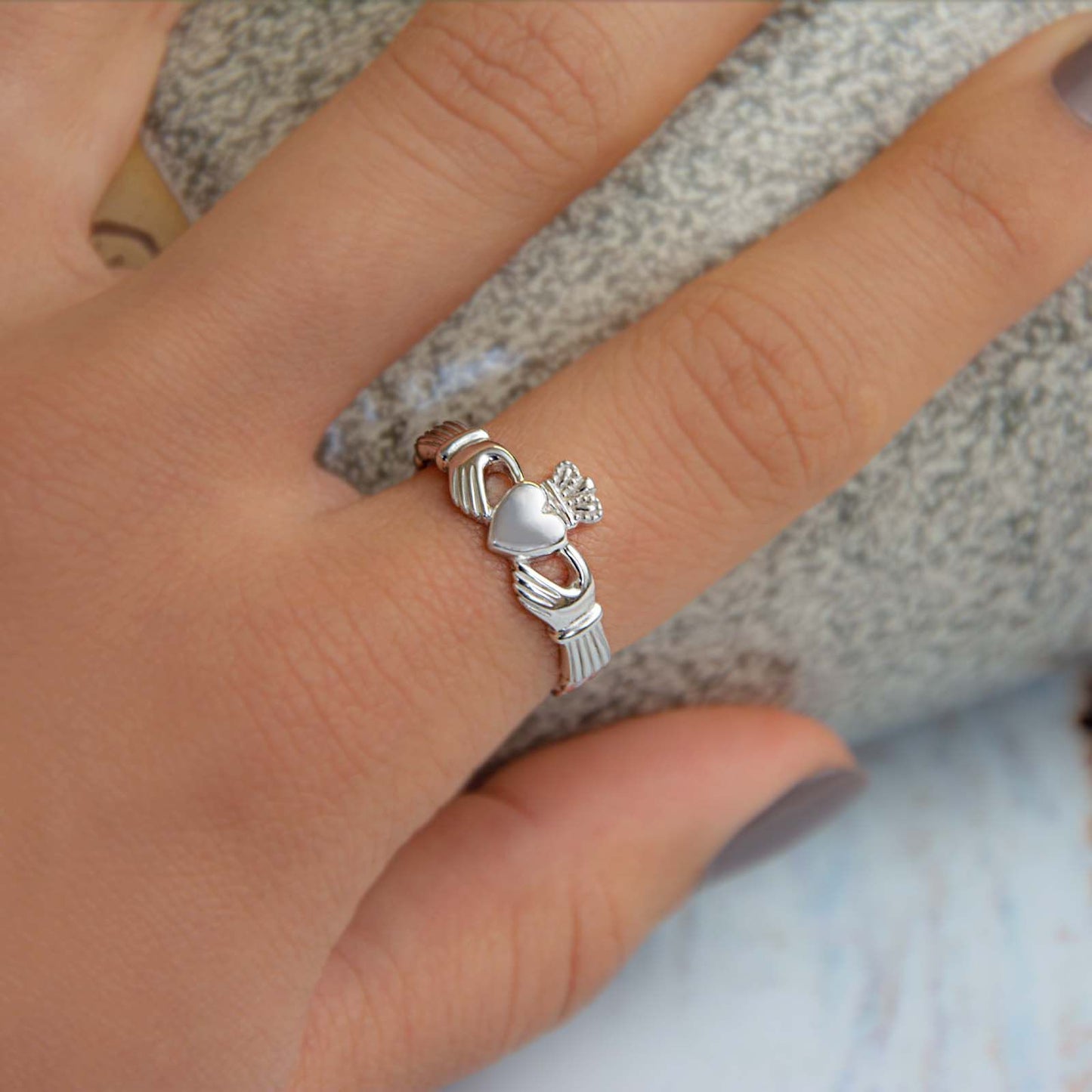 Ladies Hallmarked Sterling Silver Weave Claddagh Ring