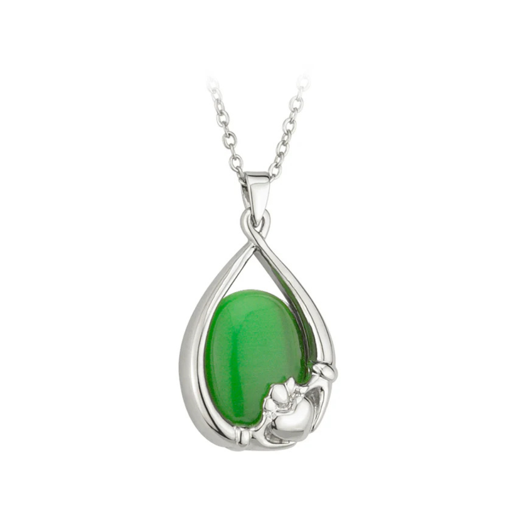 Elegant Green Cat Eye Oval Necklace With Irish Claddagh Design