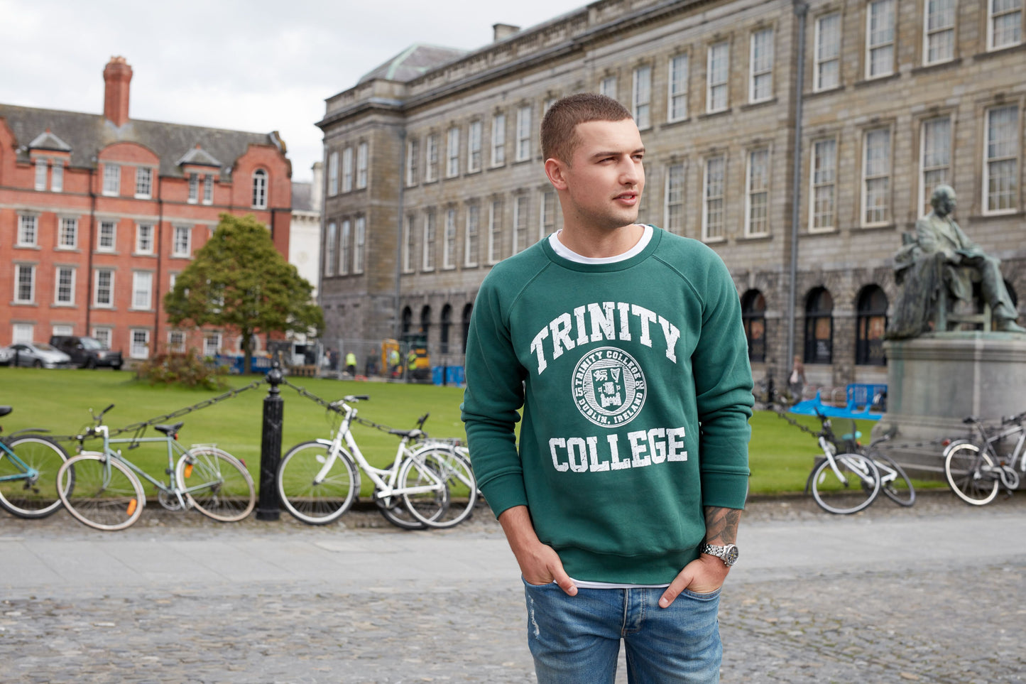 Trinity College Shirt With Trinity College Sign & Seal Bottle Green