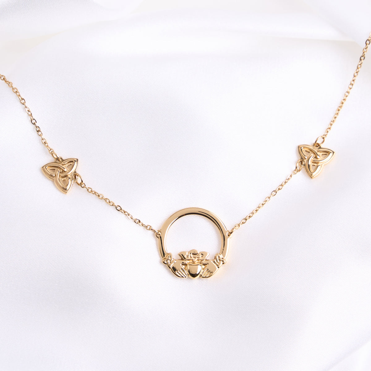 Claddagh Knot Gold Necklace 