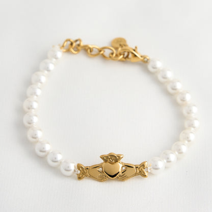 Claddagh Pearl Gold Bracelet