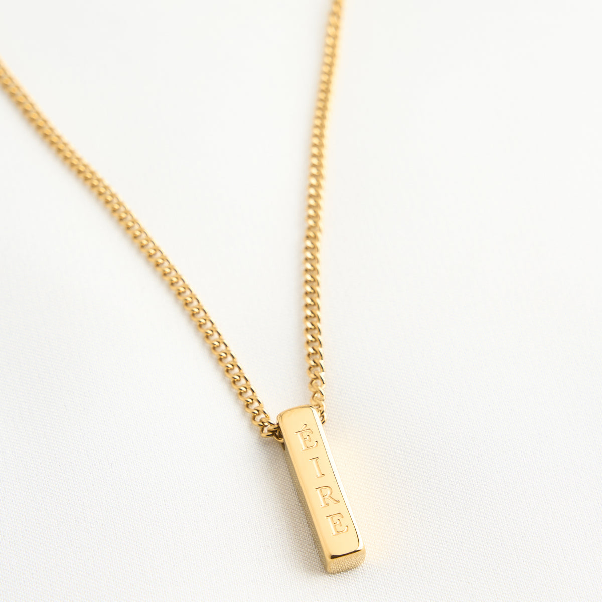 Éire Gold Pendant Necklace 
