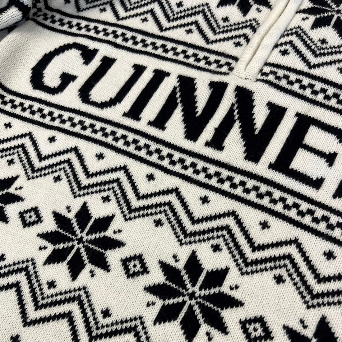 Guinness 1/4 Zip Festive Cream Christmas Sweater