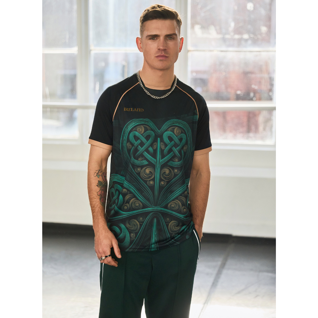Unisex Ireland Big Shamrock Performance T-shirt 