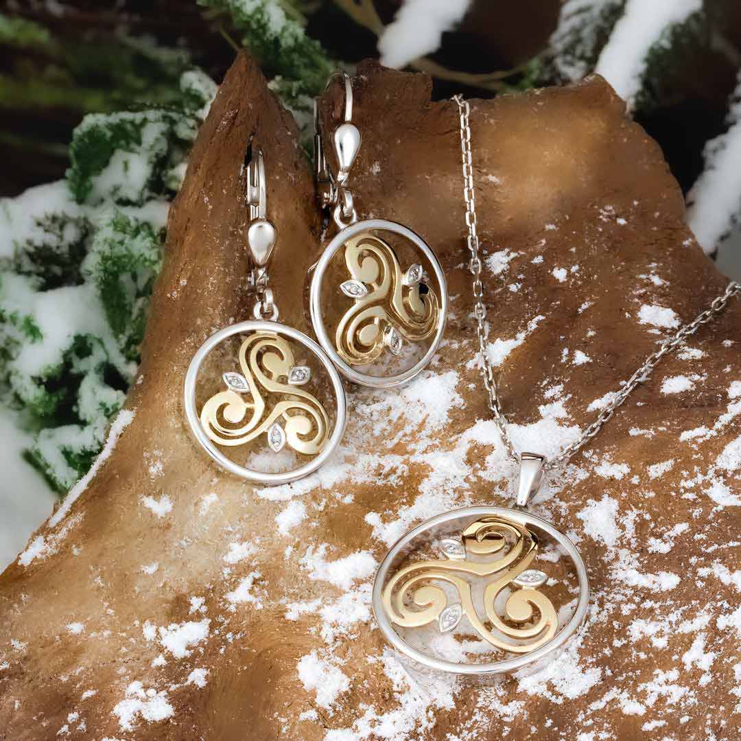 Gold and Silver Diamond Round Spiral Pendant 